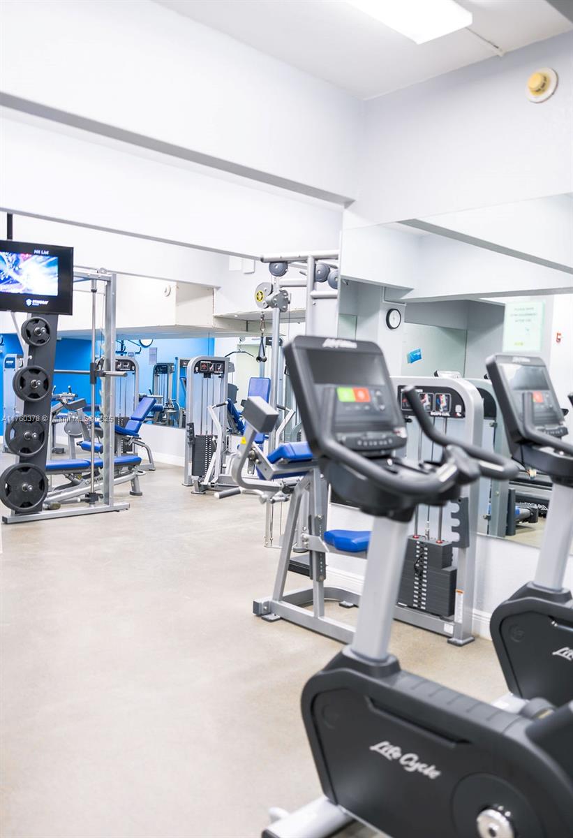 LA MER ESTATES SOUTH COND - Residential Lease