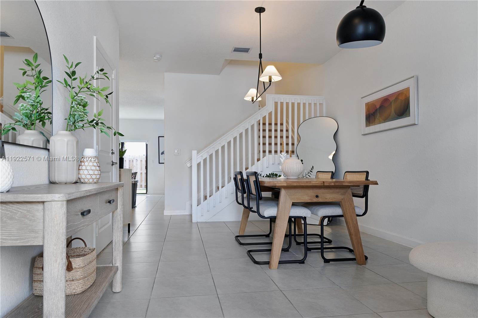 KENDALL ASSEMBLAGE SOUTH - Residential