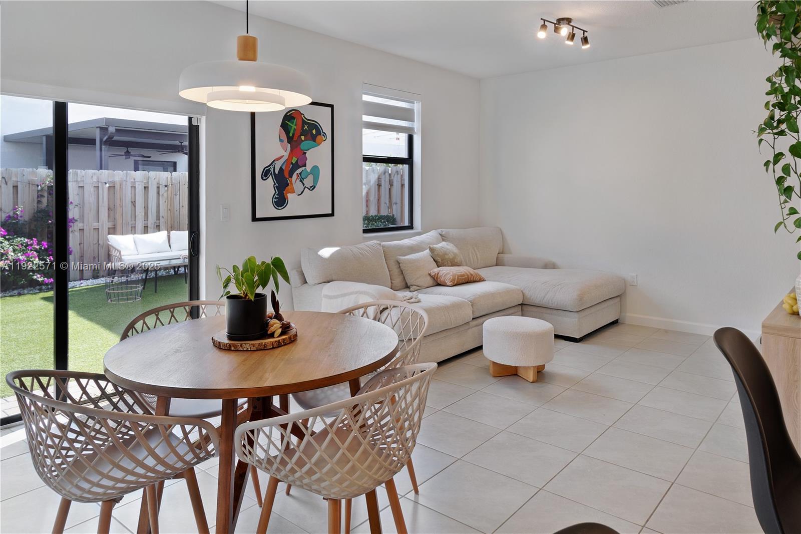 KENDALL ASSEMBLAGE SOUTH - Residential