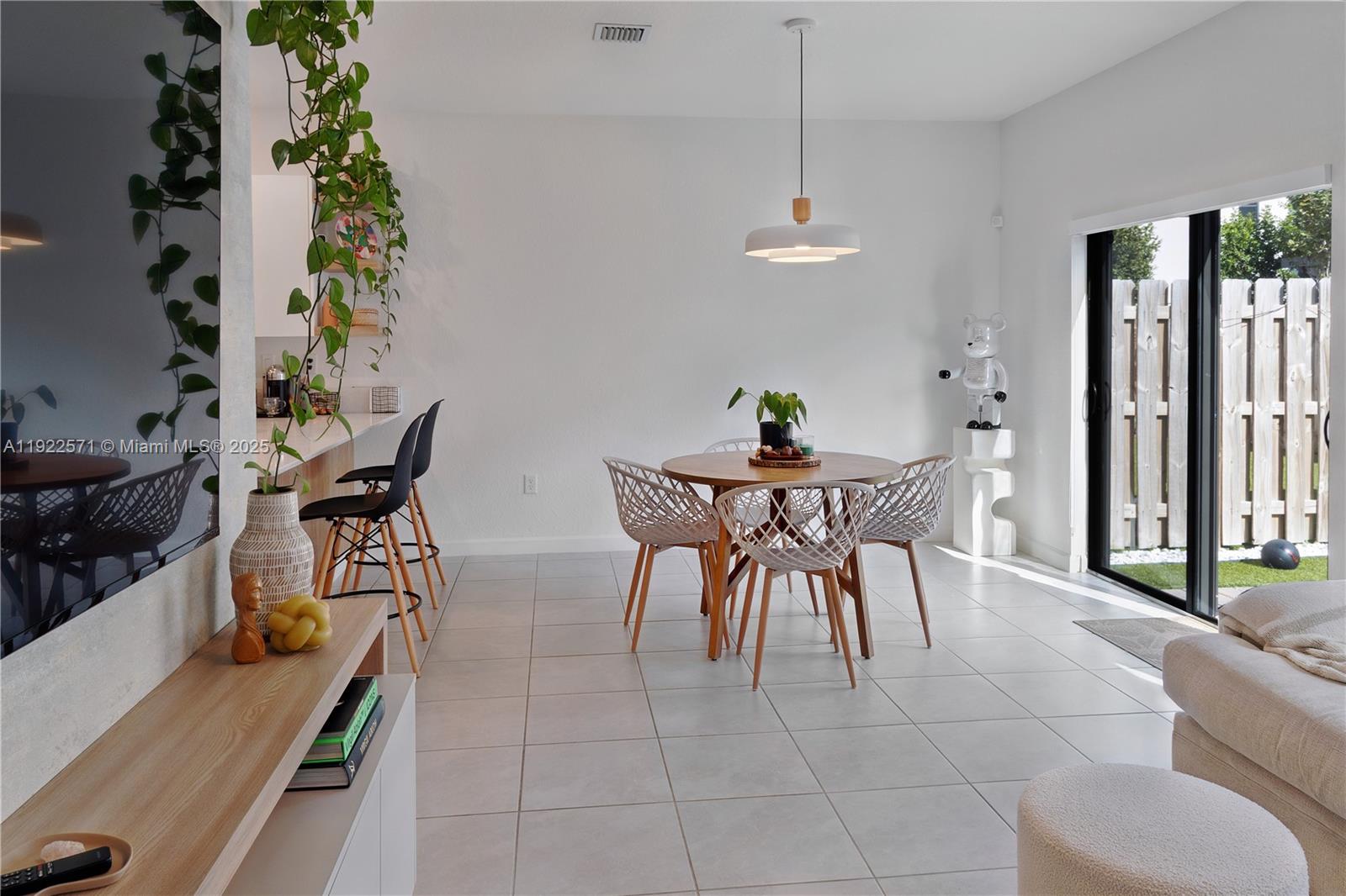 KENDALL ASSEMBLAGE SOUTH - Residential