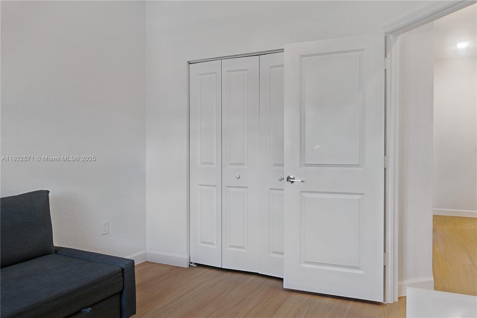 KENDALL ASSEMBLAGE SOUTH - Residential