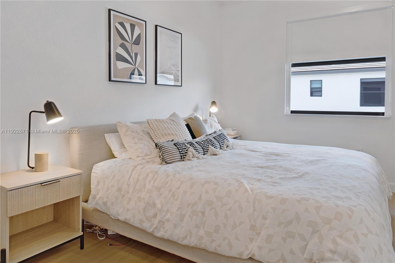 KENDALL ASSEMBLAGE SOUTH - Residential