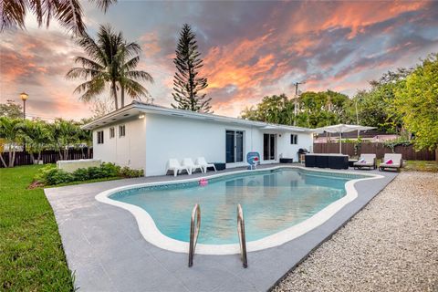 Single Family Residence in Miami FL 201 48th St St.jpg