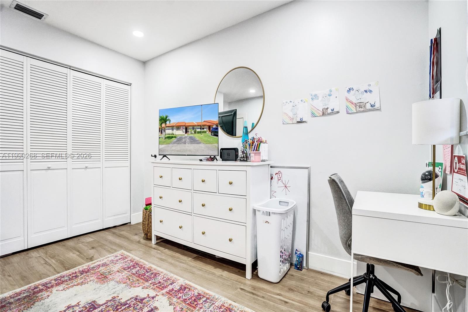 FOREST LAKE - Residential