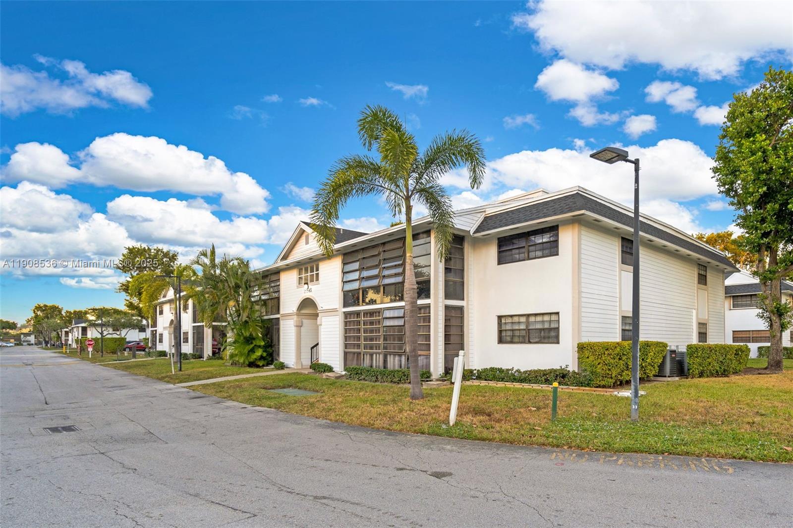 COUNTRYSIDE VILLAGE CONDO - Residential Lease