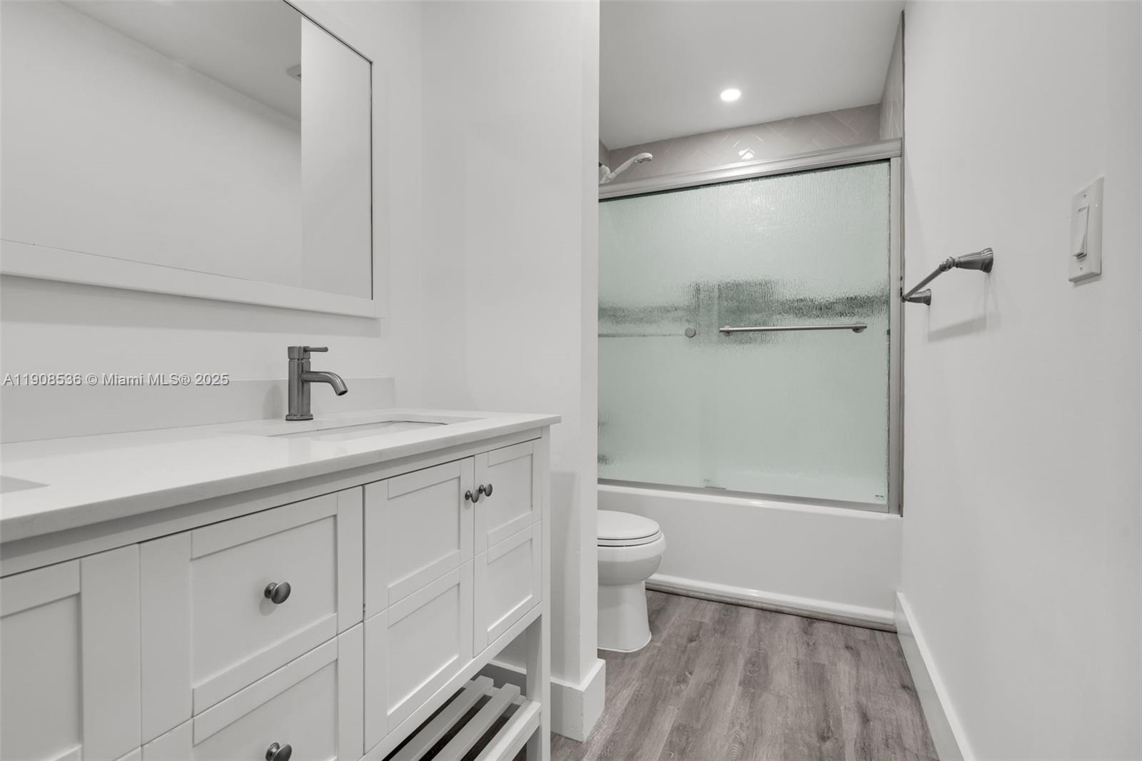 COUNTRYSIDE VILLAGE CONDO - Residential Lease