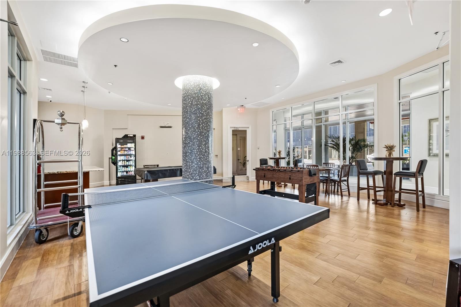 RADIUS CONDO - Residential