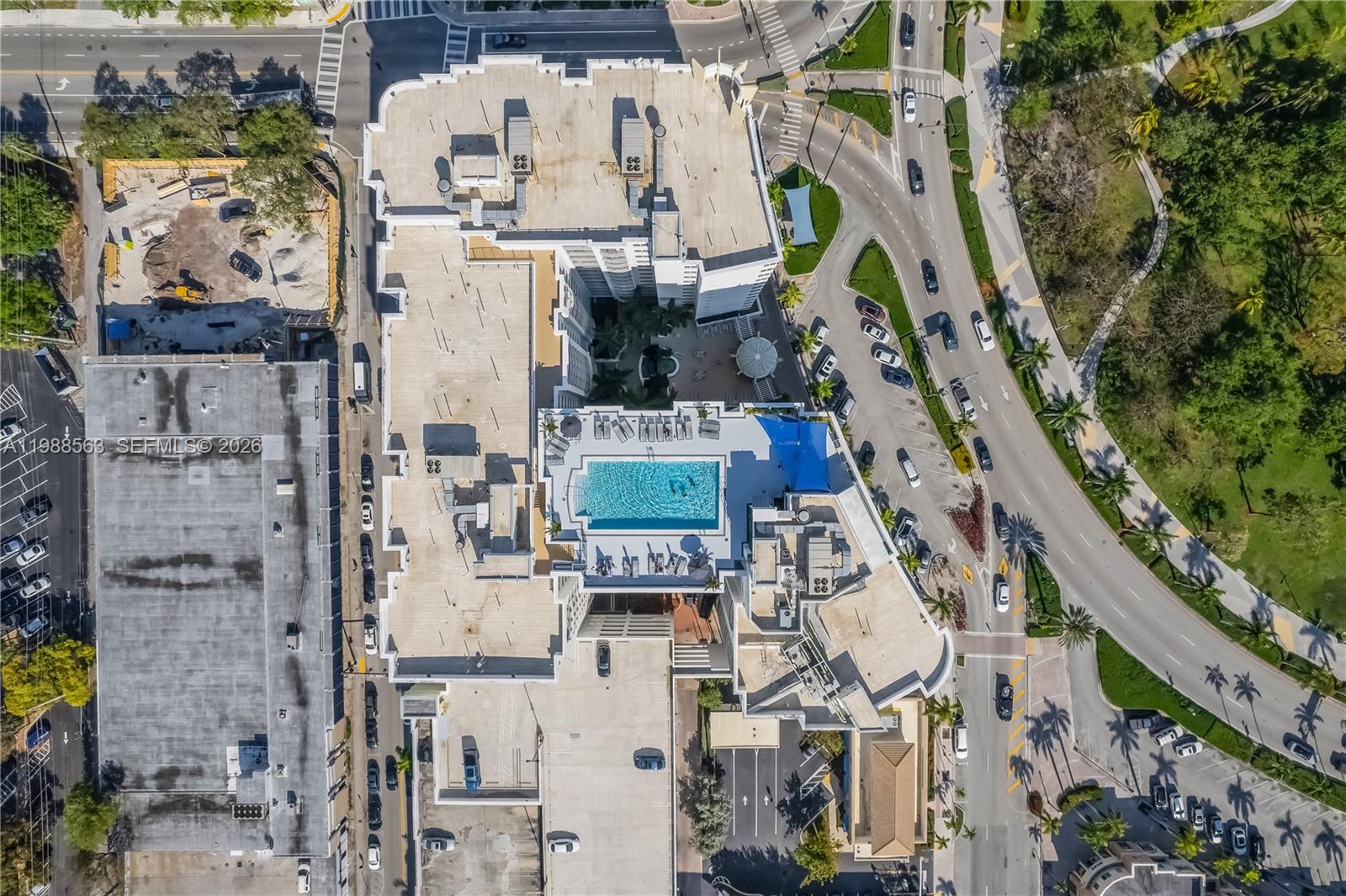 RADIUS CONDO - Residential