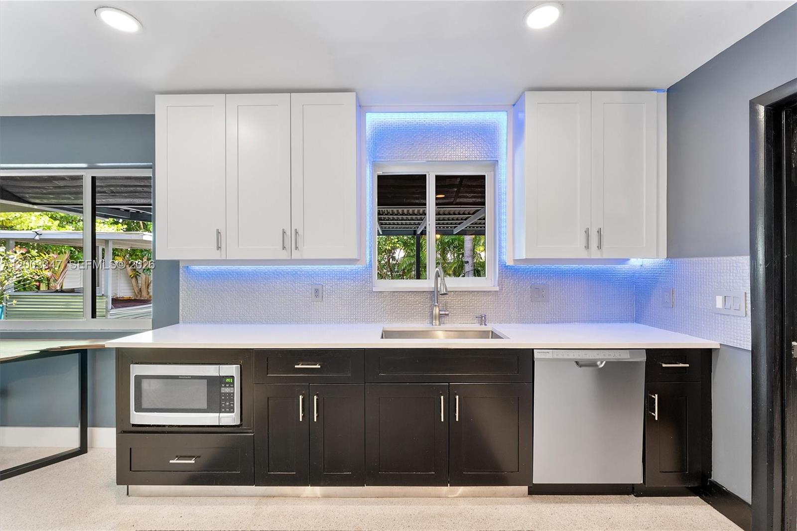 JENADA ISLE - Residential