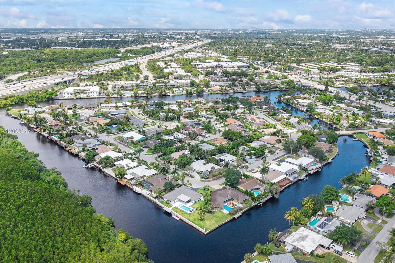 JENADA ISLE - Residential