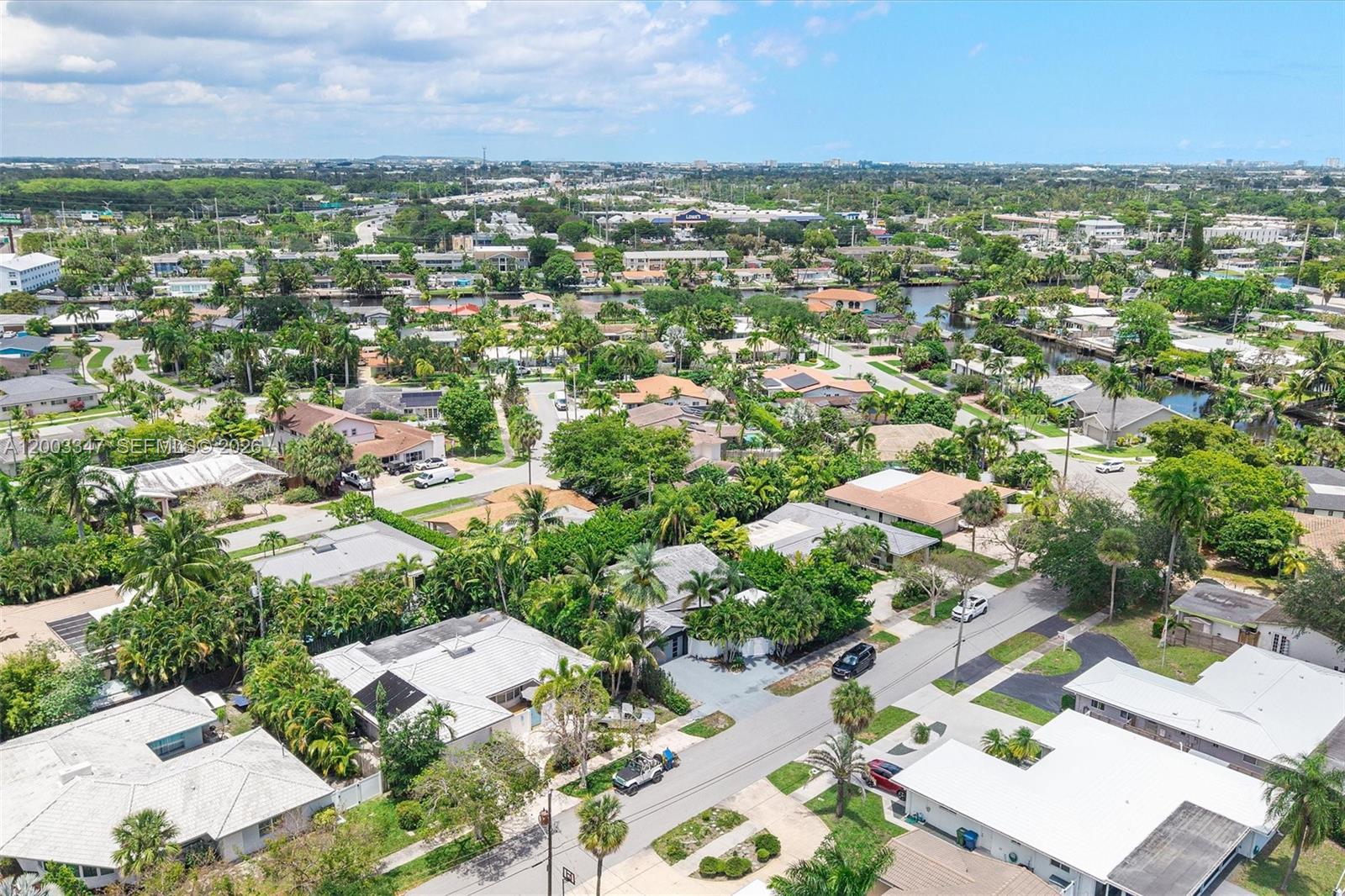 JENADA ISLE - Residential