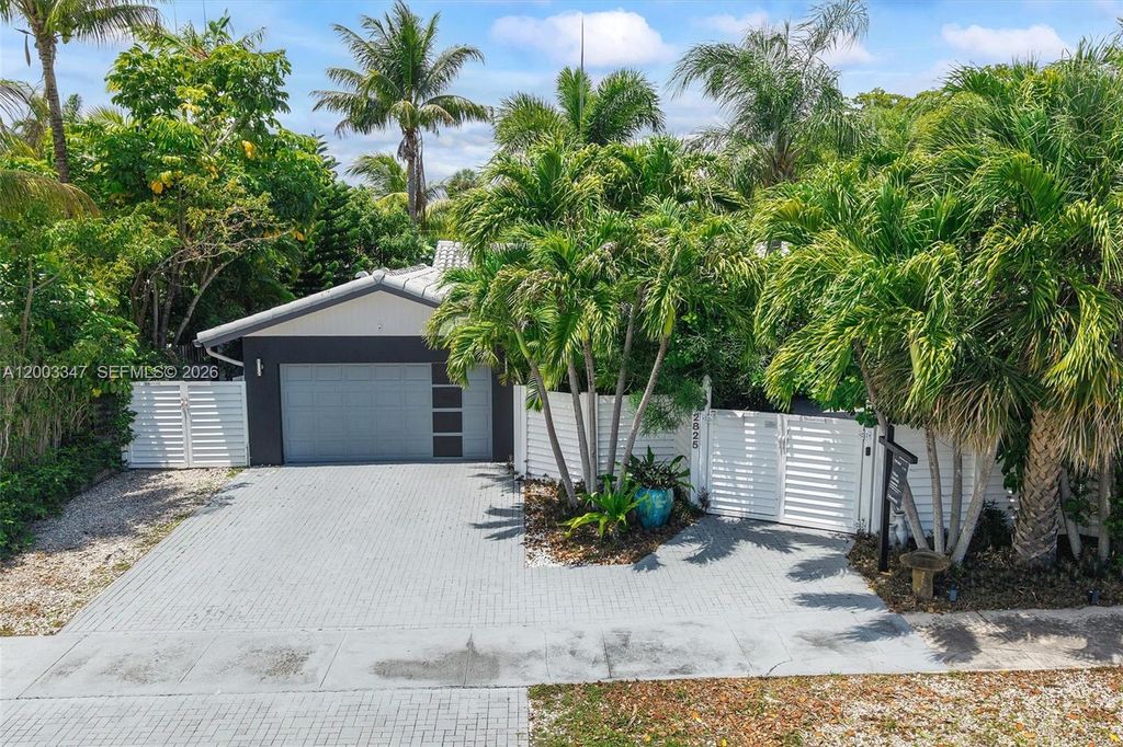 Photo of 2825 NW 10th Ave, Wilton Manors, FL 33311 (MLS # A12003347)