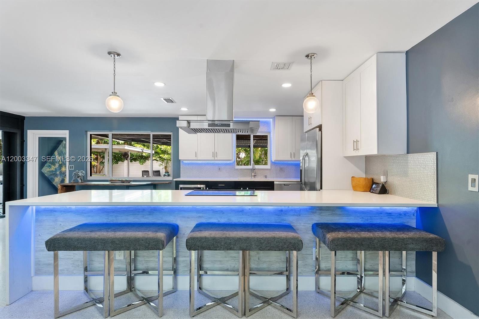 JENADA ISLE - Residential