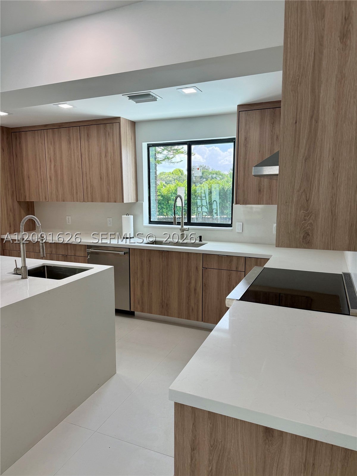 Azure Vue Realty Group real estate and private client services