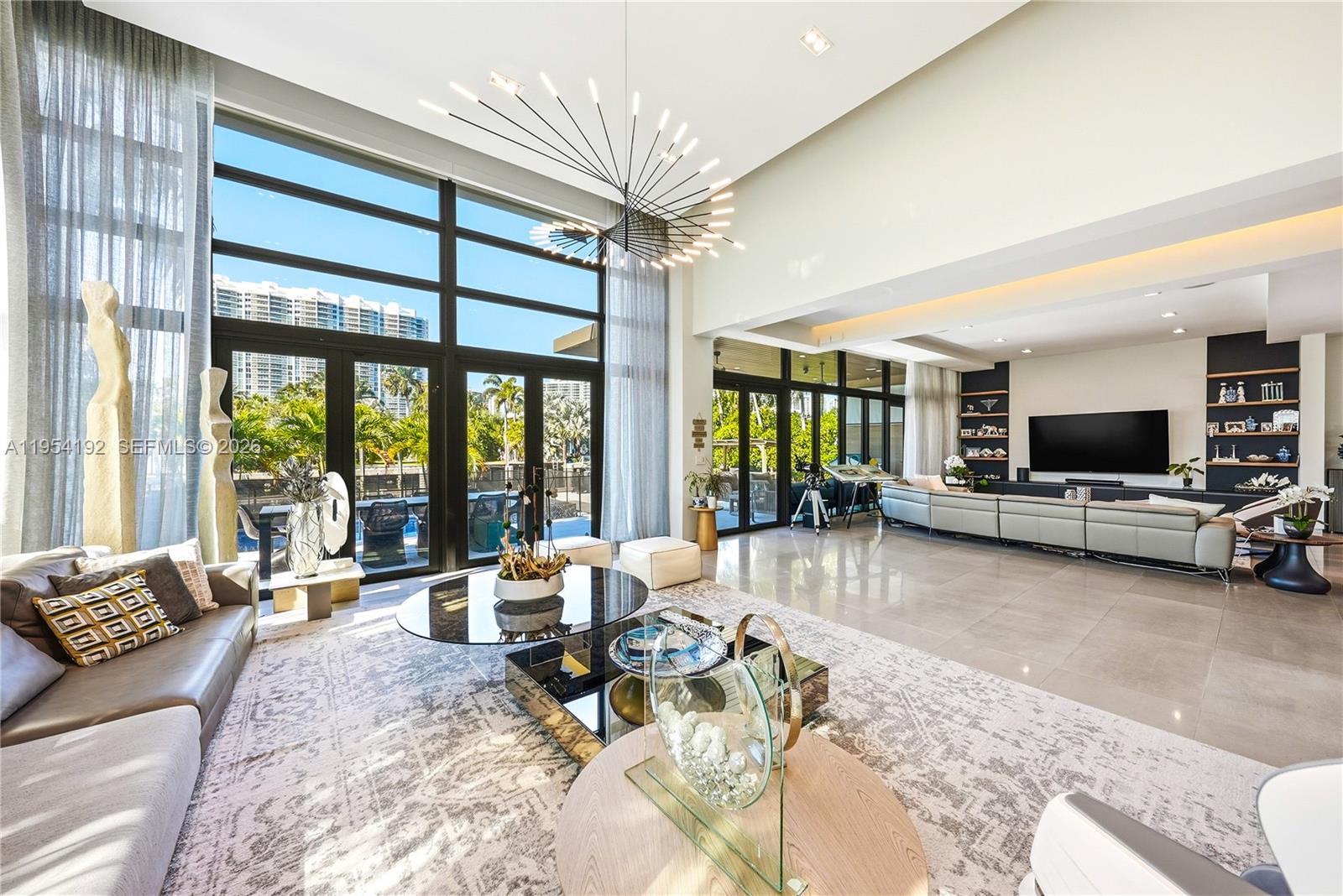 GOLDEN BEACH SEC E - Residential