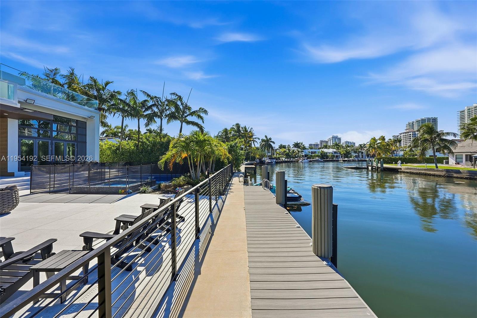 GOLDEN BEACH SEC E - Residential