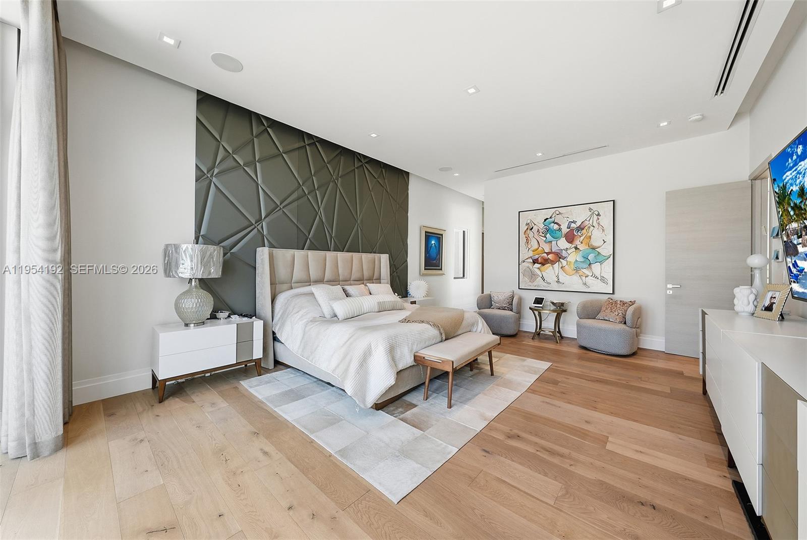 GOLDEN BEACH SEC E - Residential