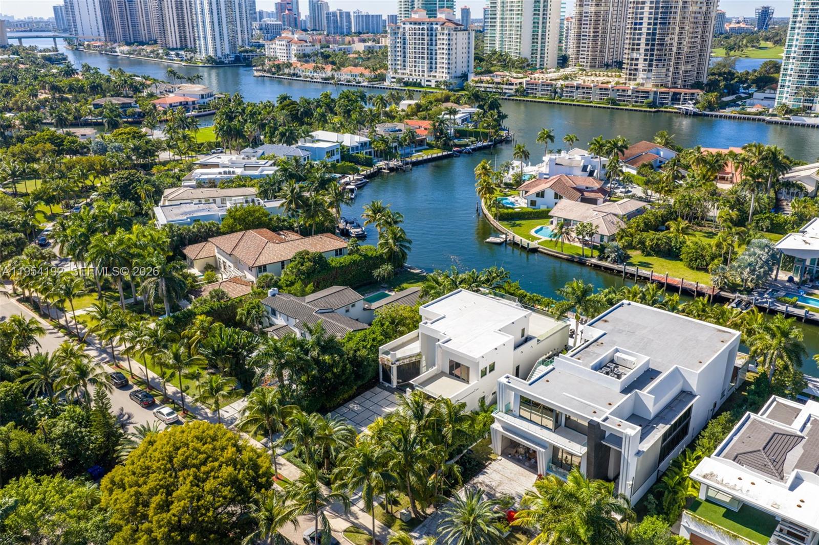 GOLDEN BEACH SEC E - Residential