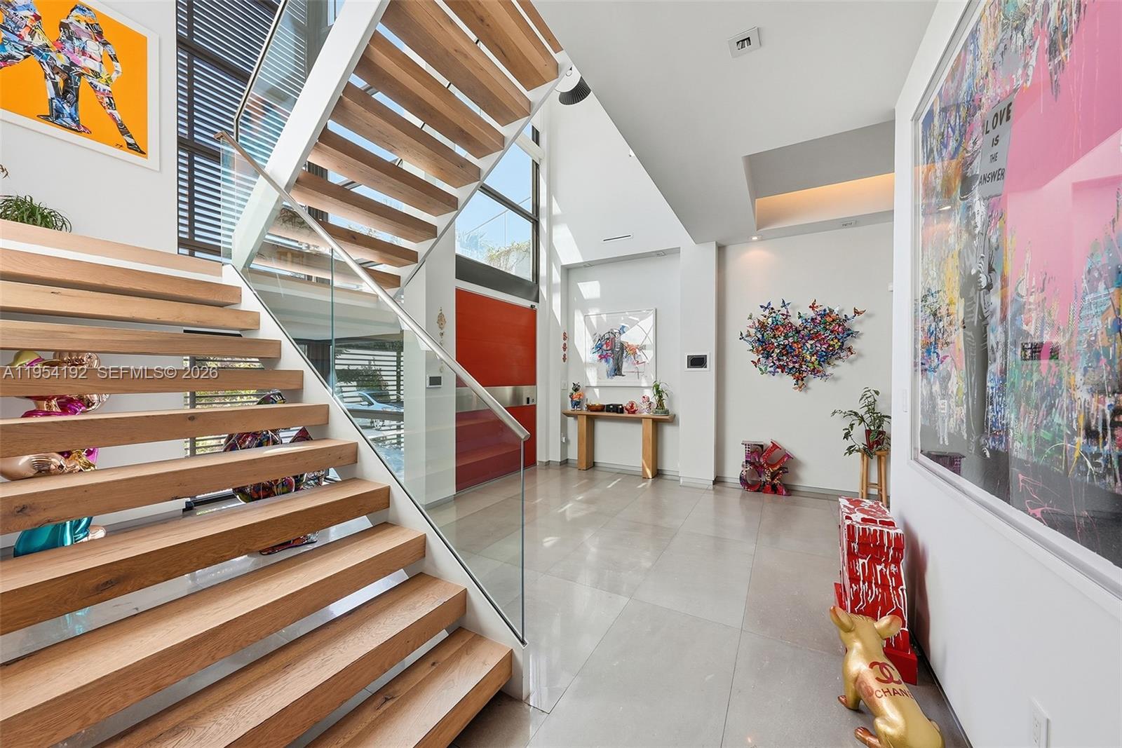 GOLDEN BEACH SEC E - Residential