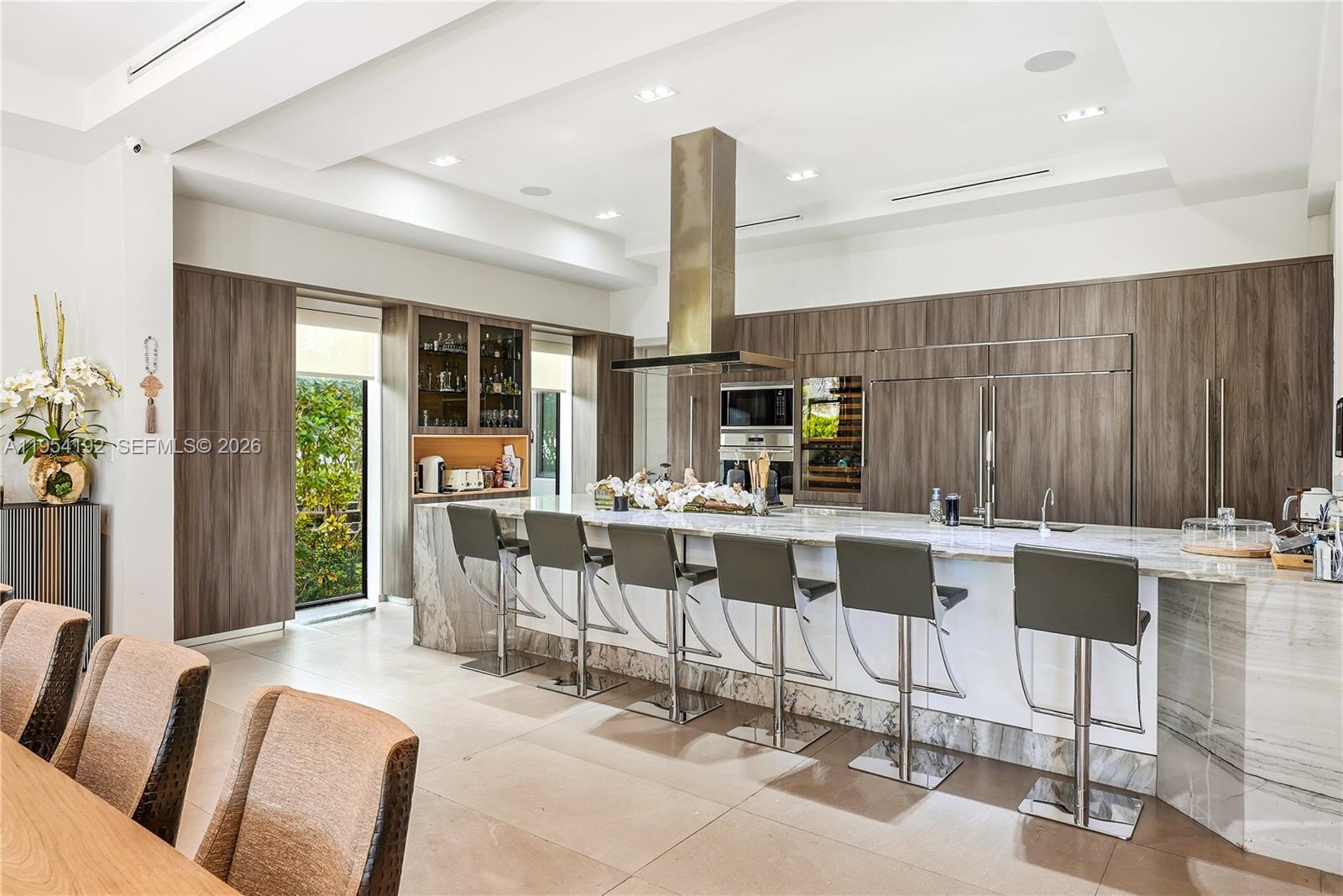 GOLDEN BEACH SEC E - Residential