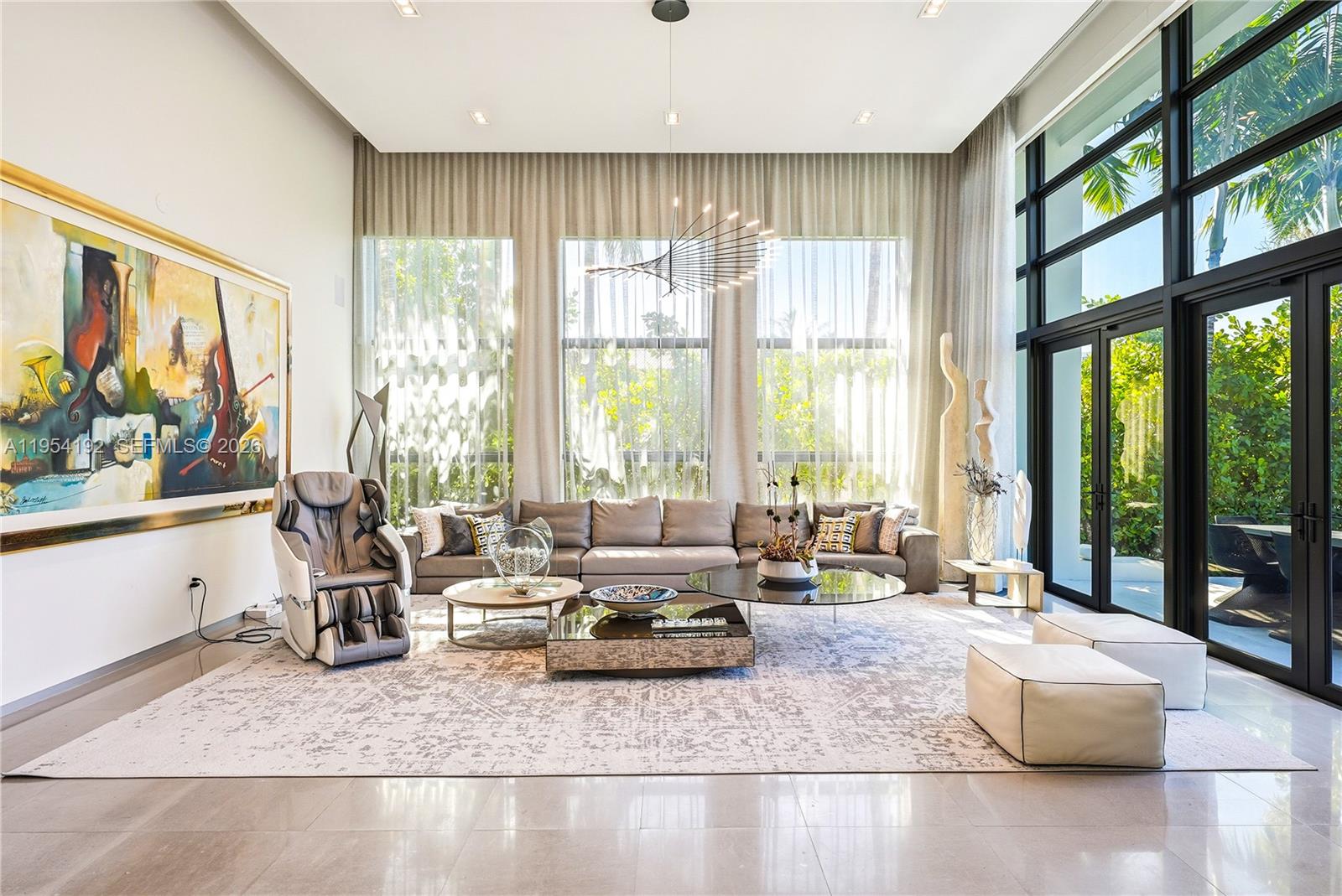 GOLDEN BEACH SEC E - Residential