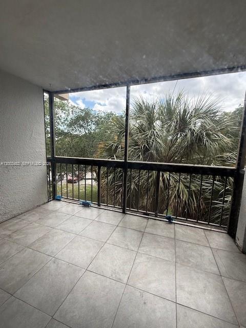 GREENGLADES CONDO II - Residential