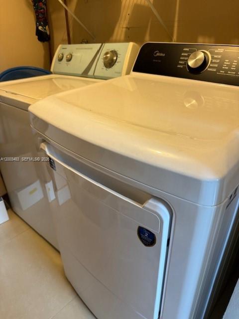 GREENGLADES CONDO II - Residential