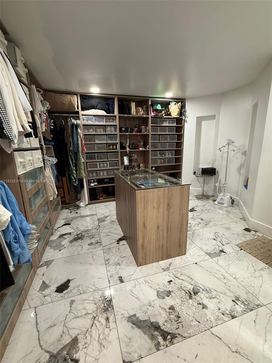 HILLSIDE PARK - Residential