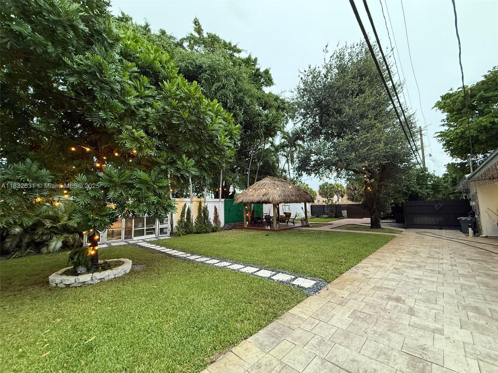 HILLSIDE PARK - Residential