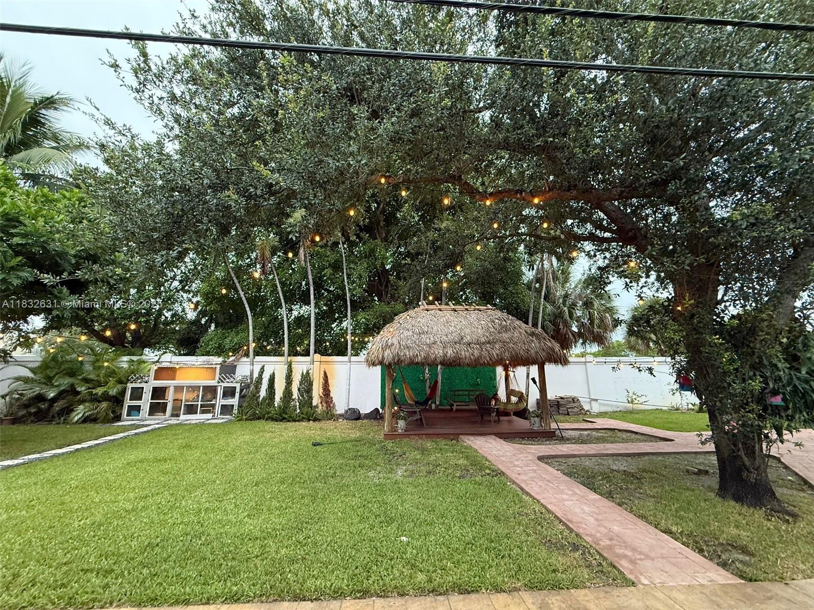 HILLSIDE PARK - Residential