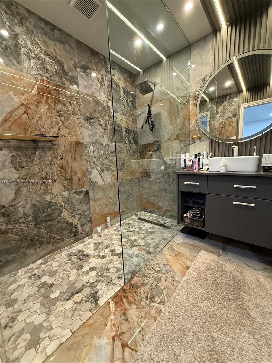 HILLSIDE PARK - Residential