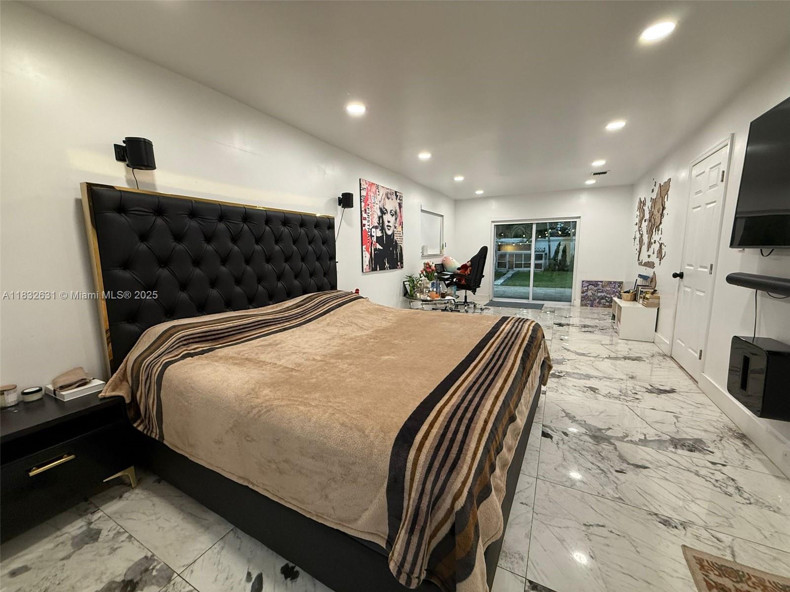 HILLSIDE PARK - Residential