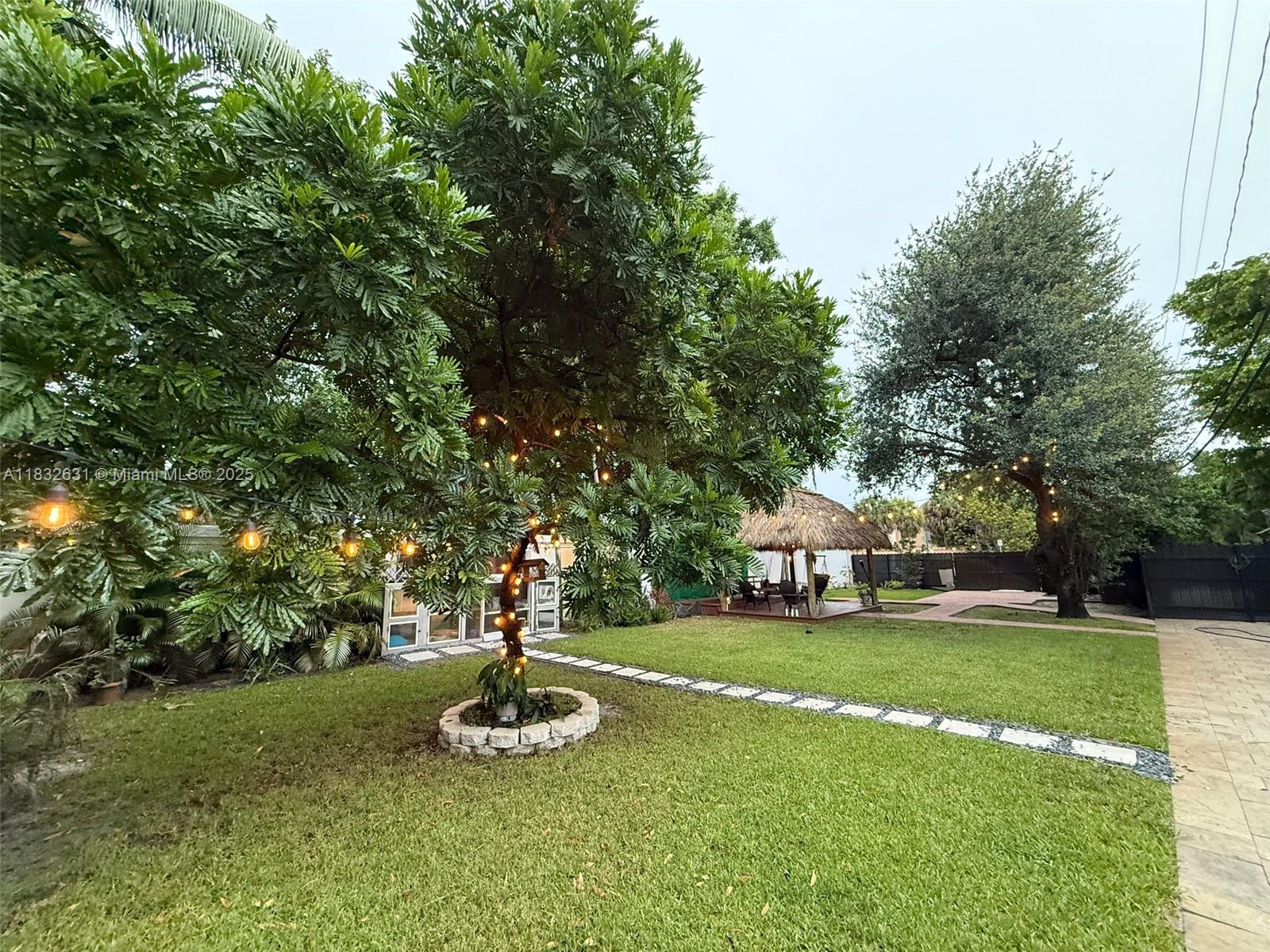 HILLSIDE PARK - Residential