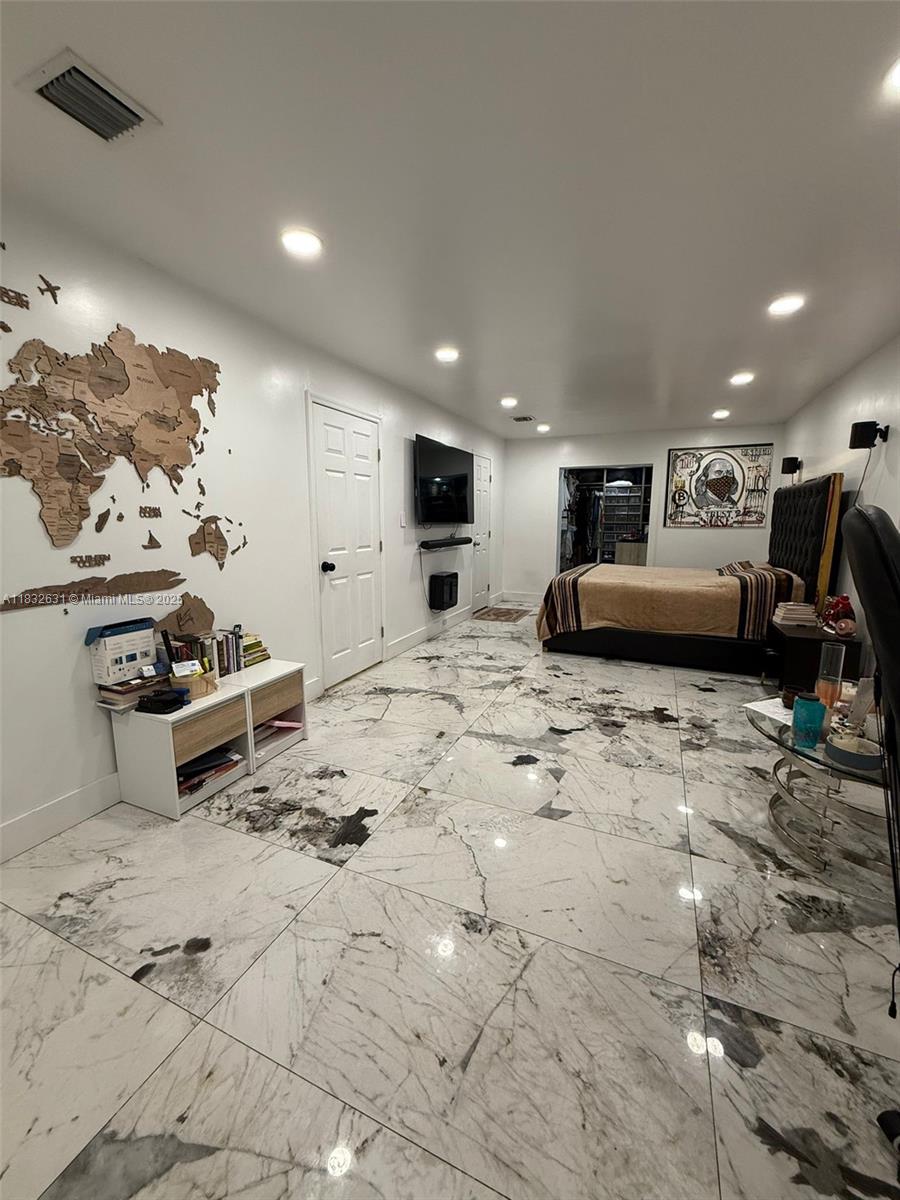 HILLSIDE PARK - Residential