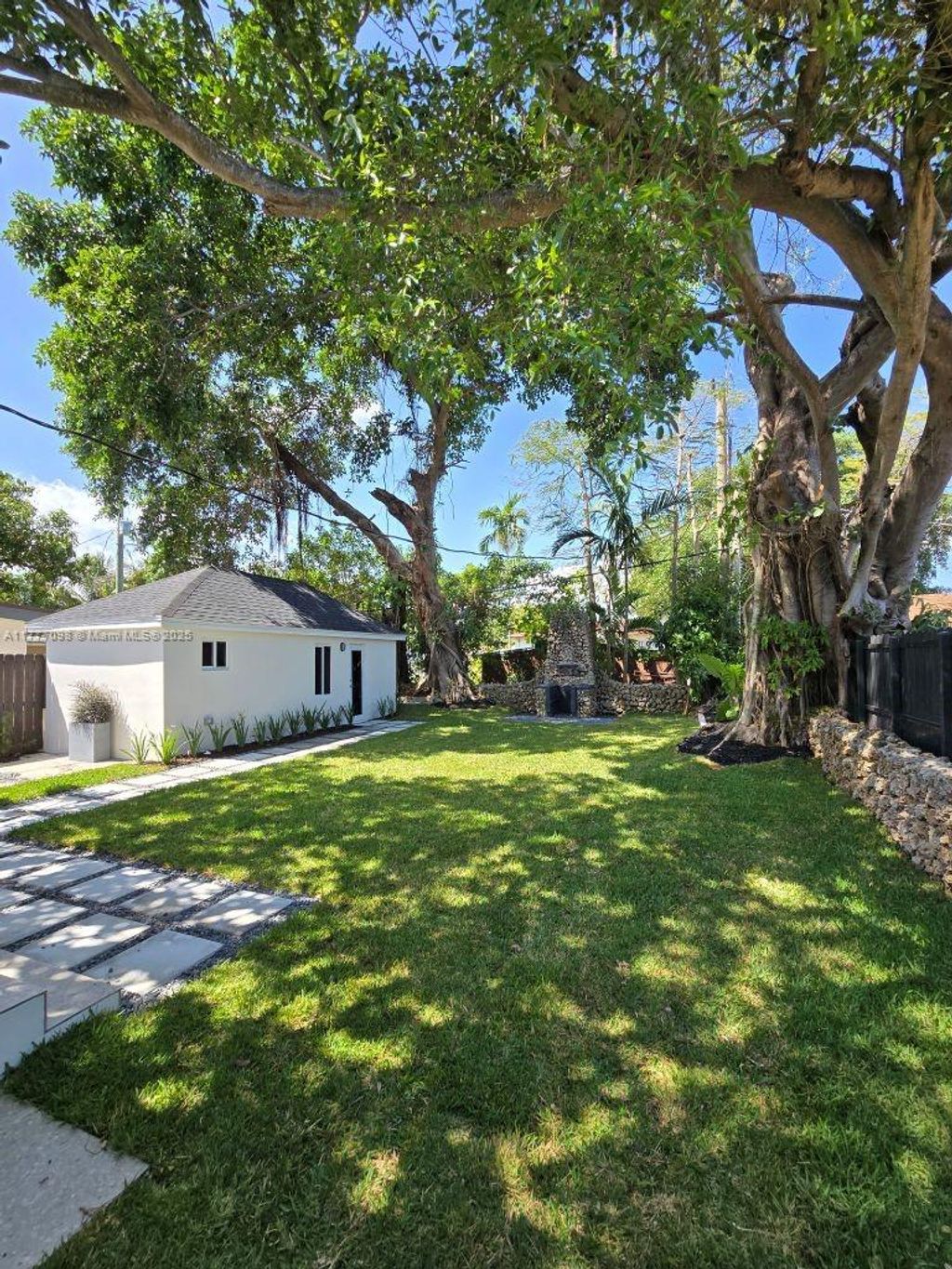 listing image 60