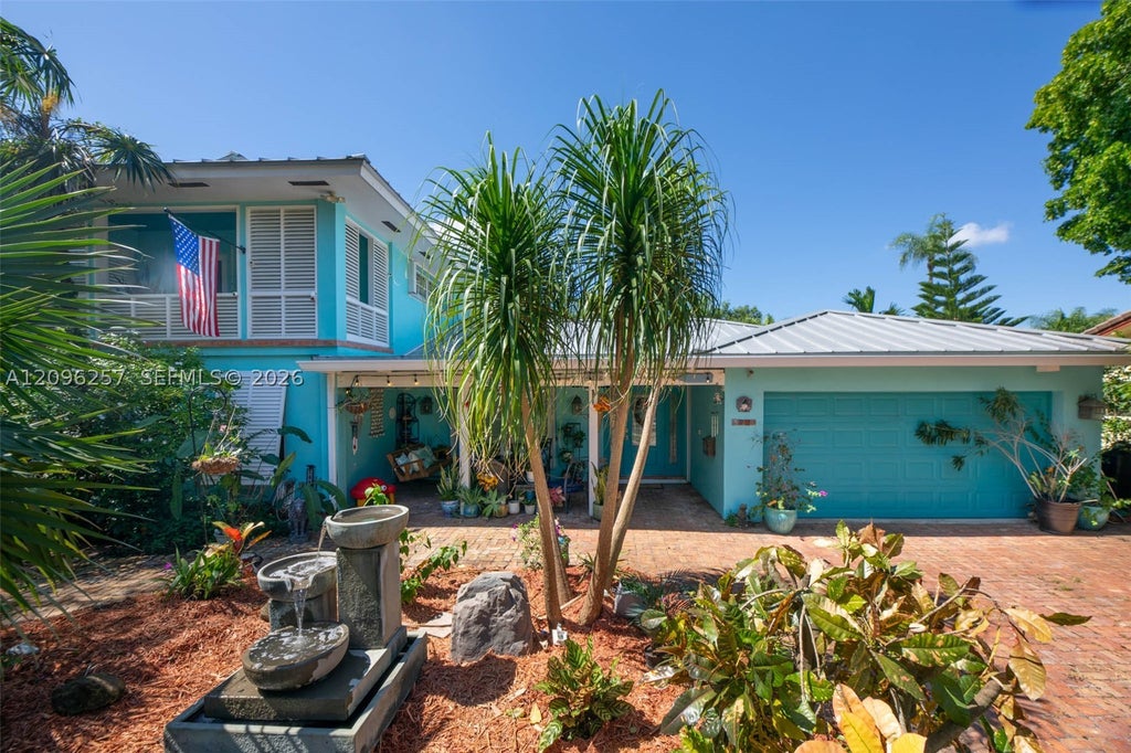 Photo of 3660 N 53rd Ave, Hollywood, FL 33021 (MLS # A12096257)
