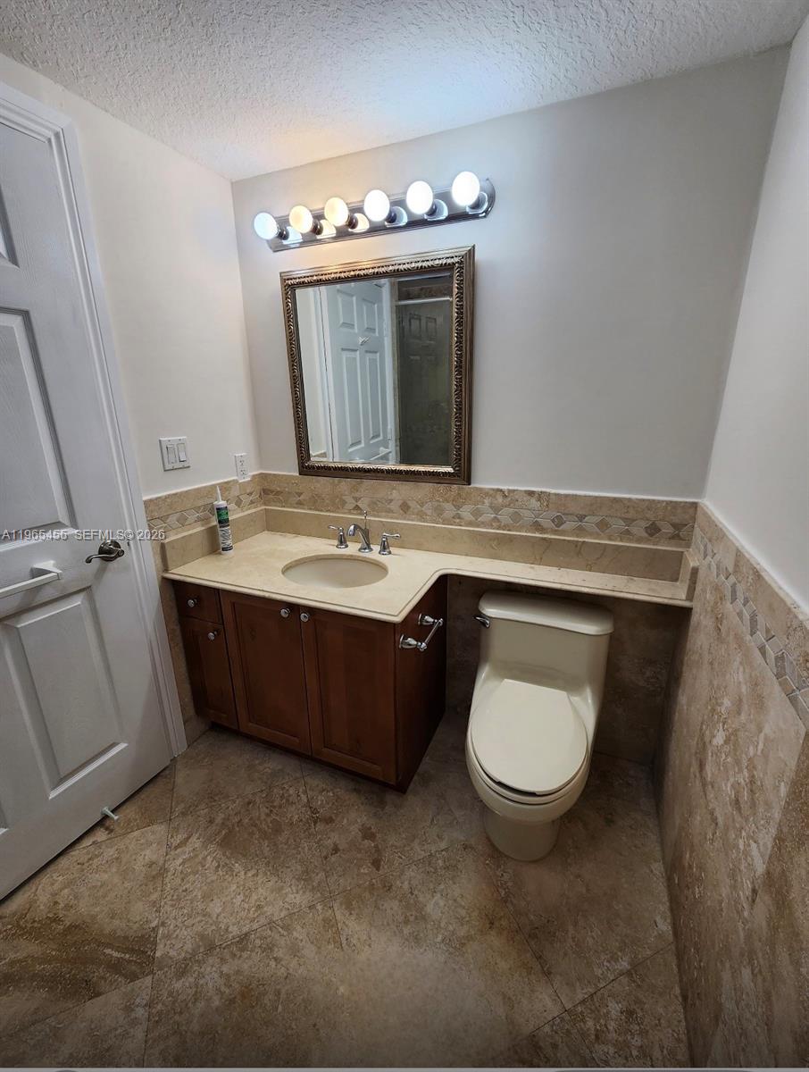 VILLA ISABELLA CONDO - Residential