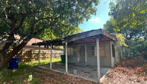 1168 NW 41st St Miami FL 33127