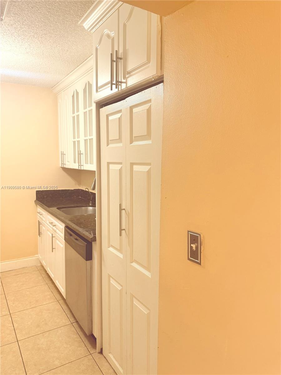 SAGA BAY GARDENS CONDO - Residential Lease