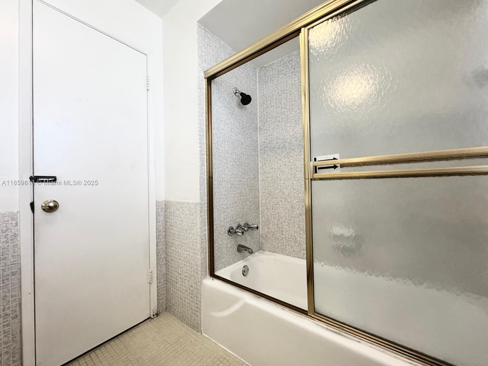 GOLDEN ISLES CONDO APTS - Residential