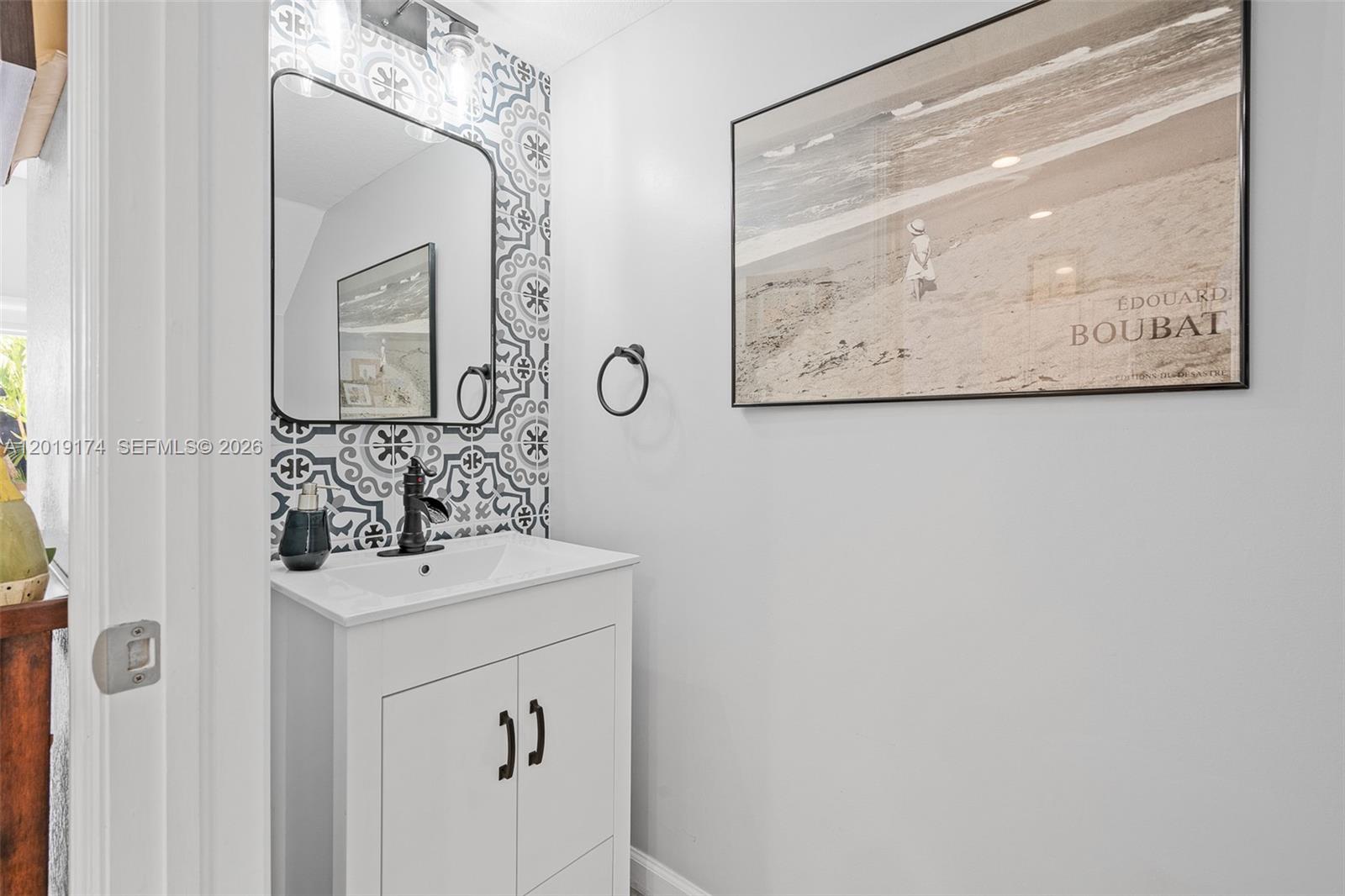 LAKES BY THE BAY EVE REPL - Residential