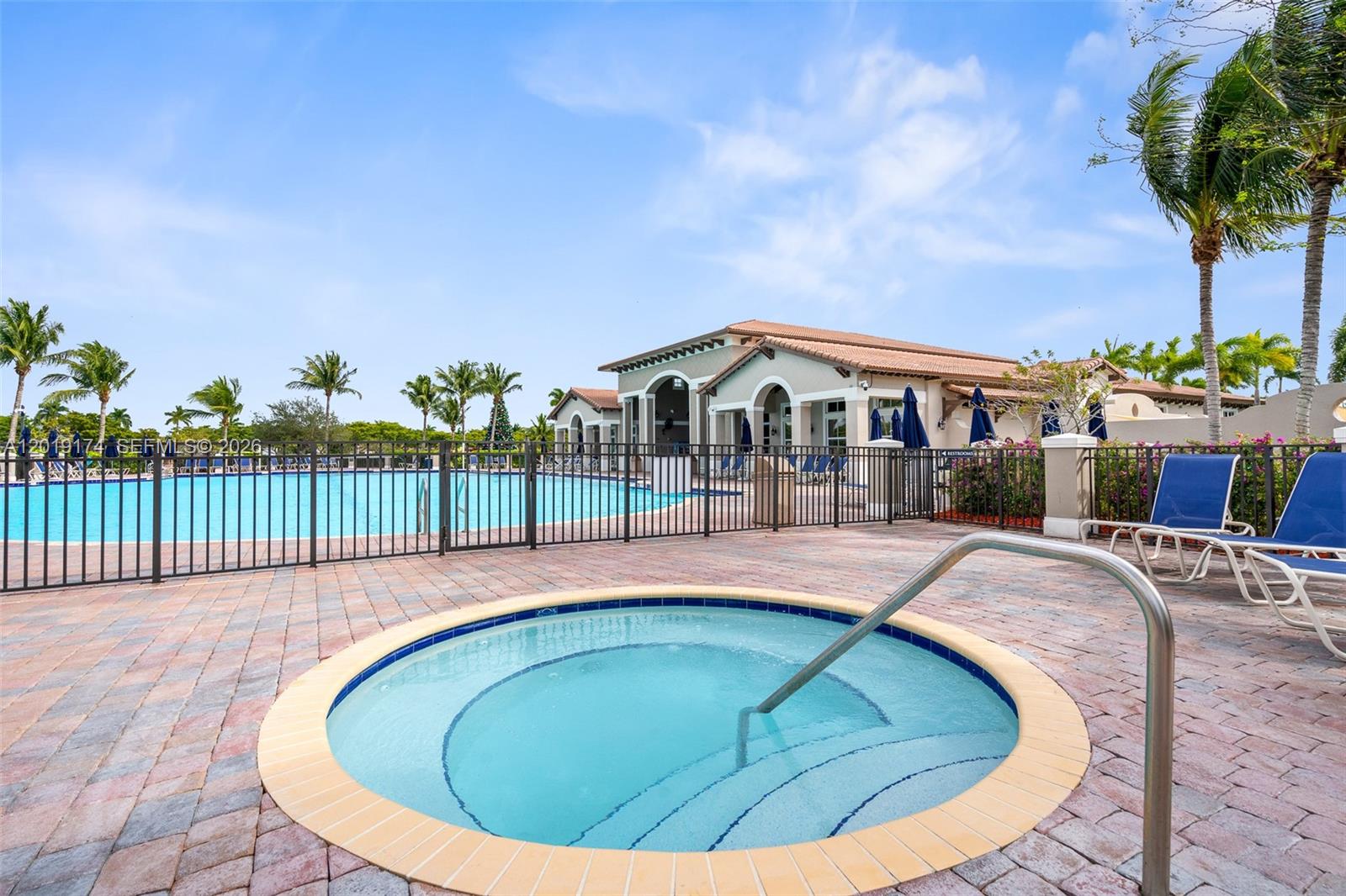 LAKES BY THE BAY EVE REPL - Residential