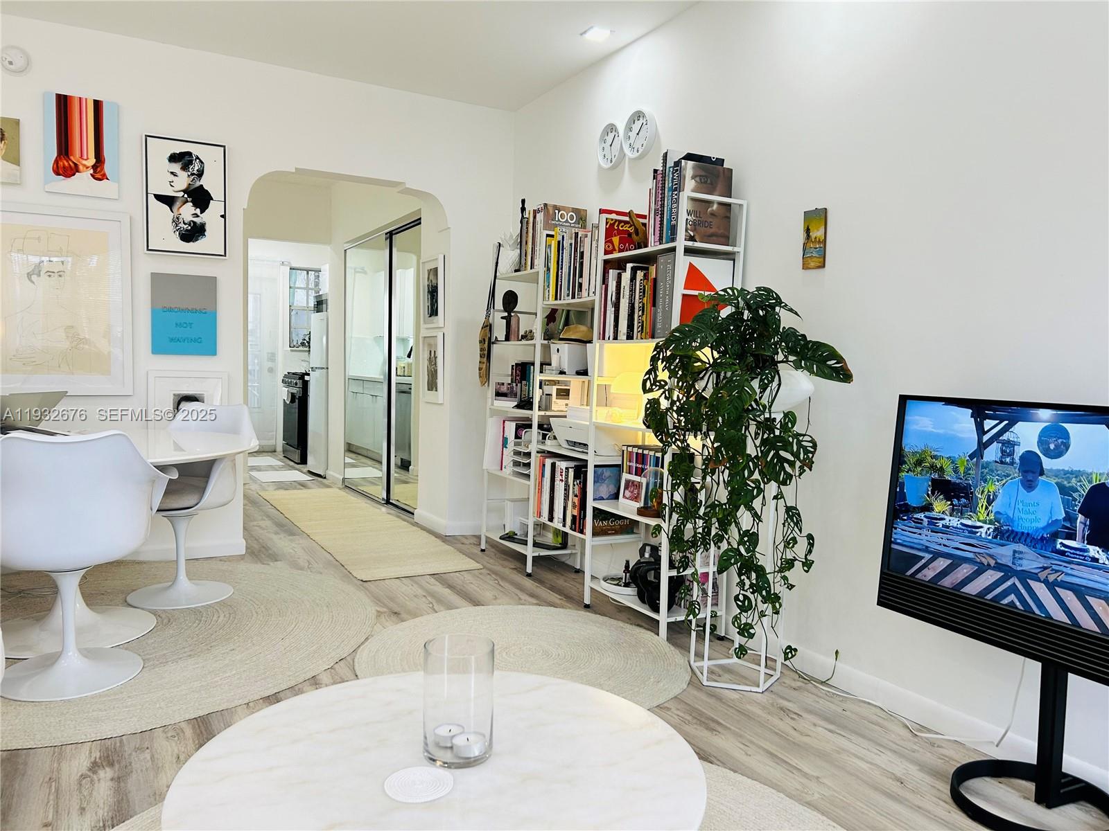 ESPANOLA WAY VILLAS CONDO - Residential