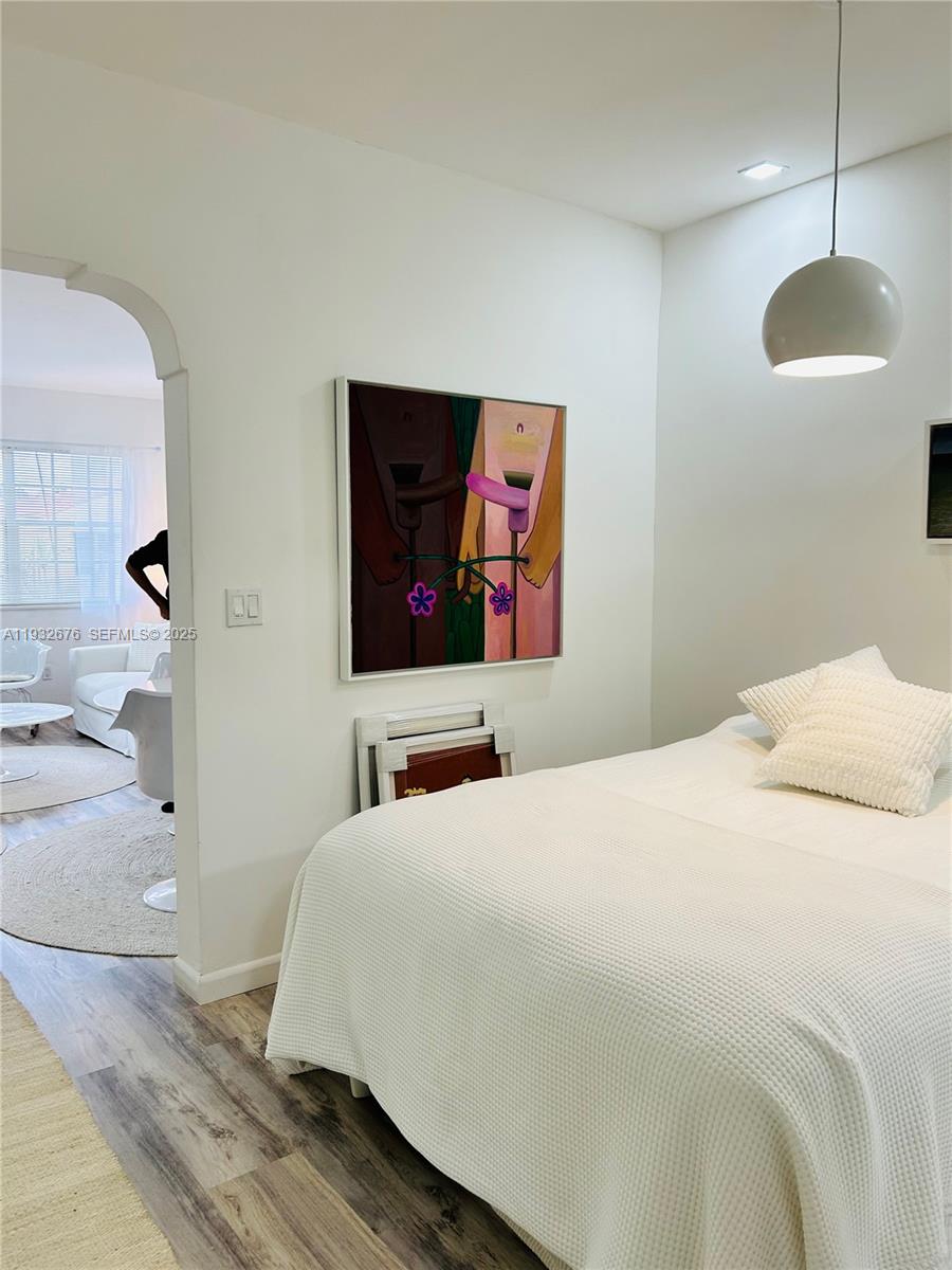 ESPANOLA WAY VILLAS CONDO - Residential