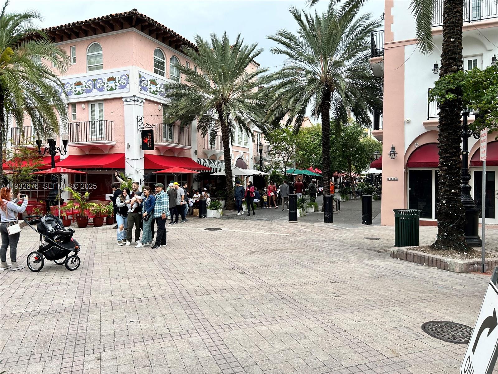 ESPANOLA WAY VILLAS CONDO - Residential