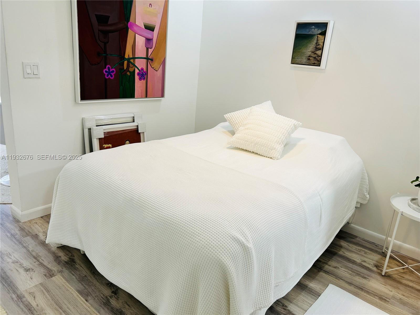 ESPANOLA WAY VILLAS CONDO - Residential