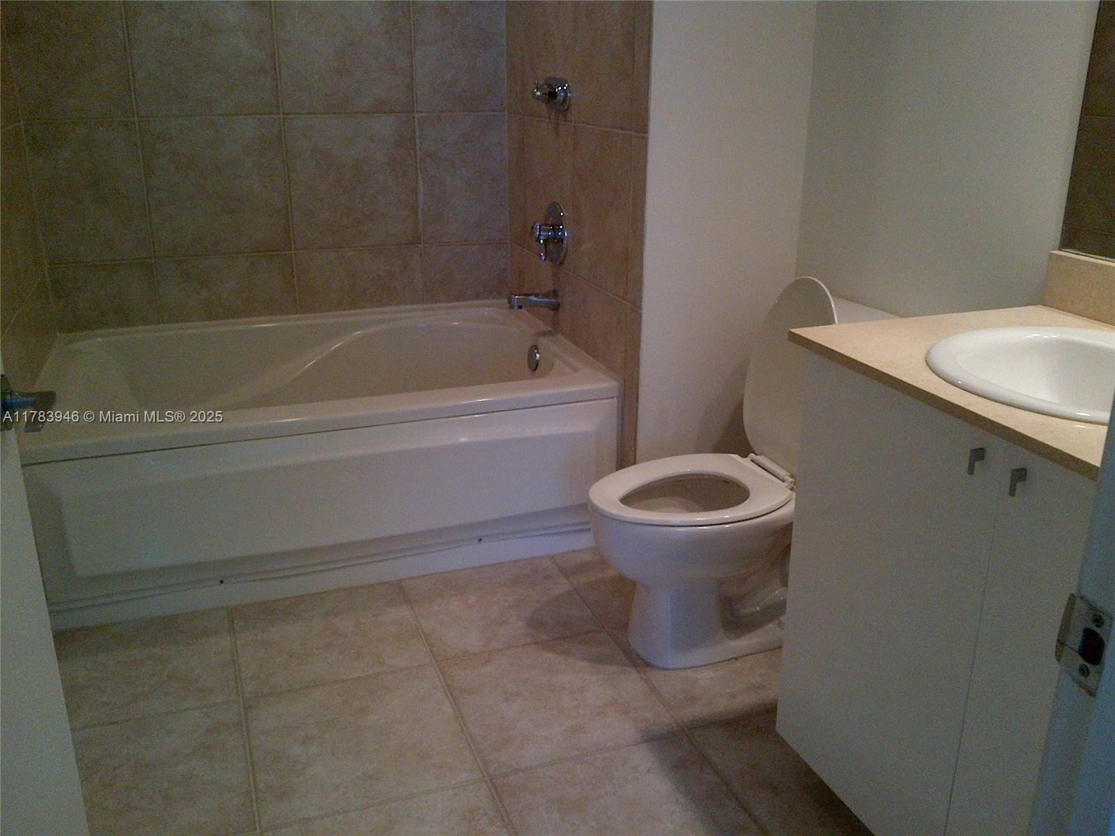 SLADE CONDO - Residential Lease