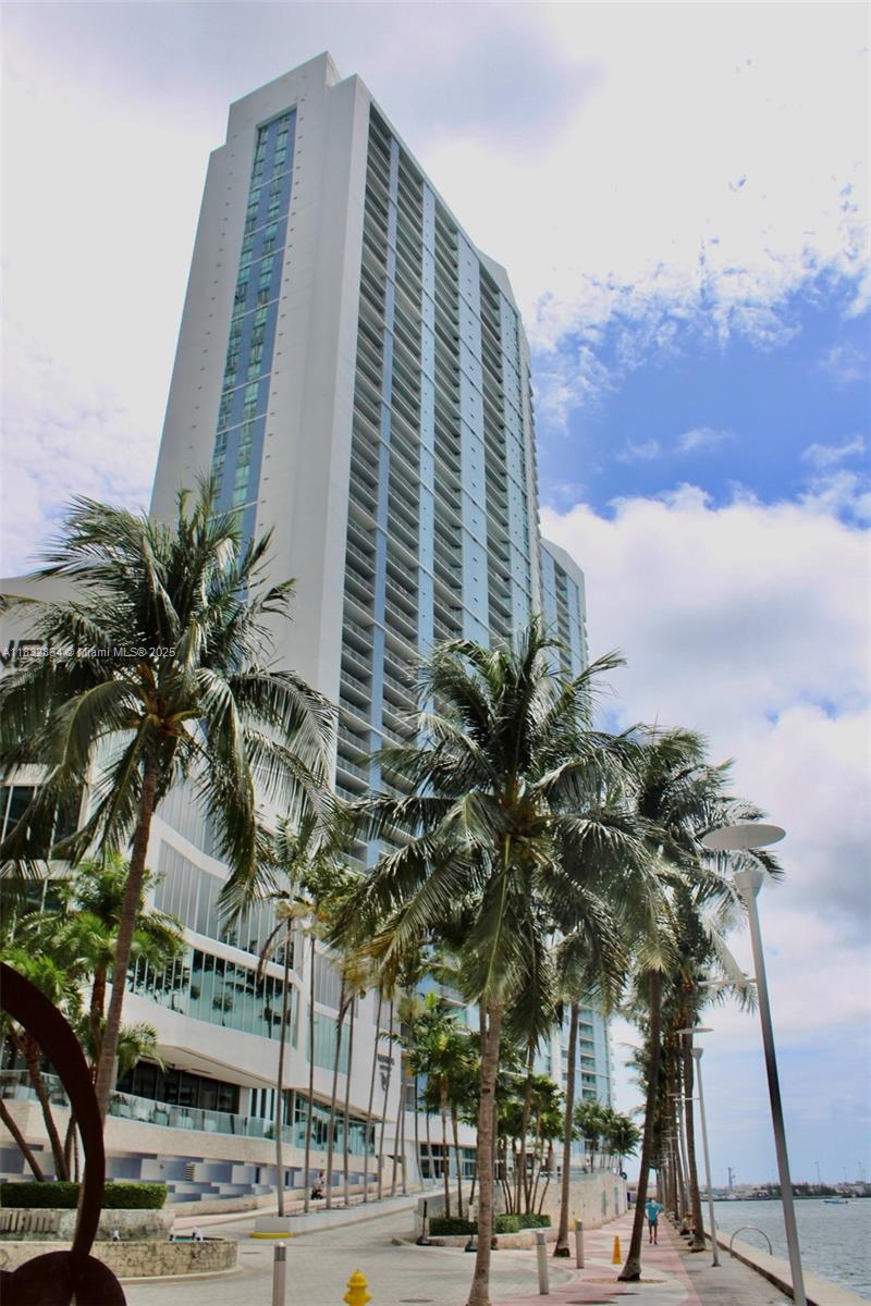 ONE MIAMI WEST CONDO - Residential Lease