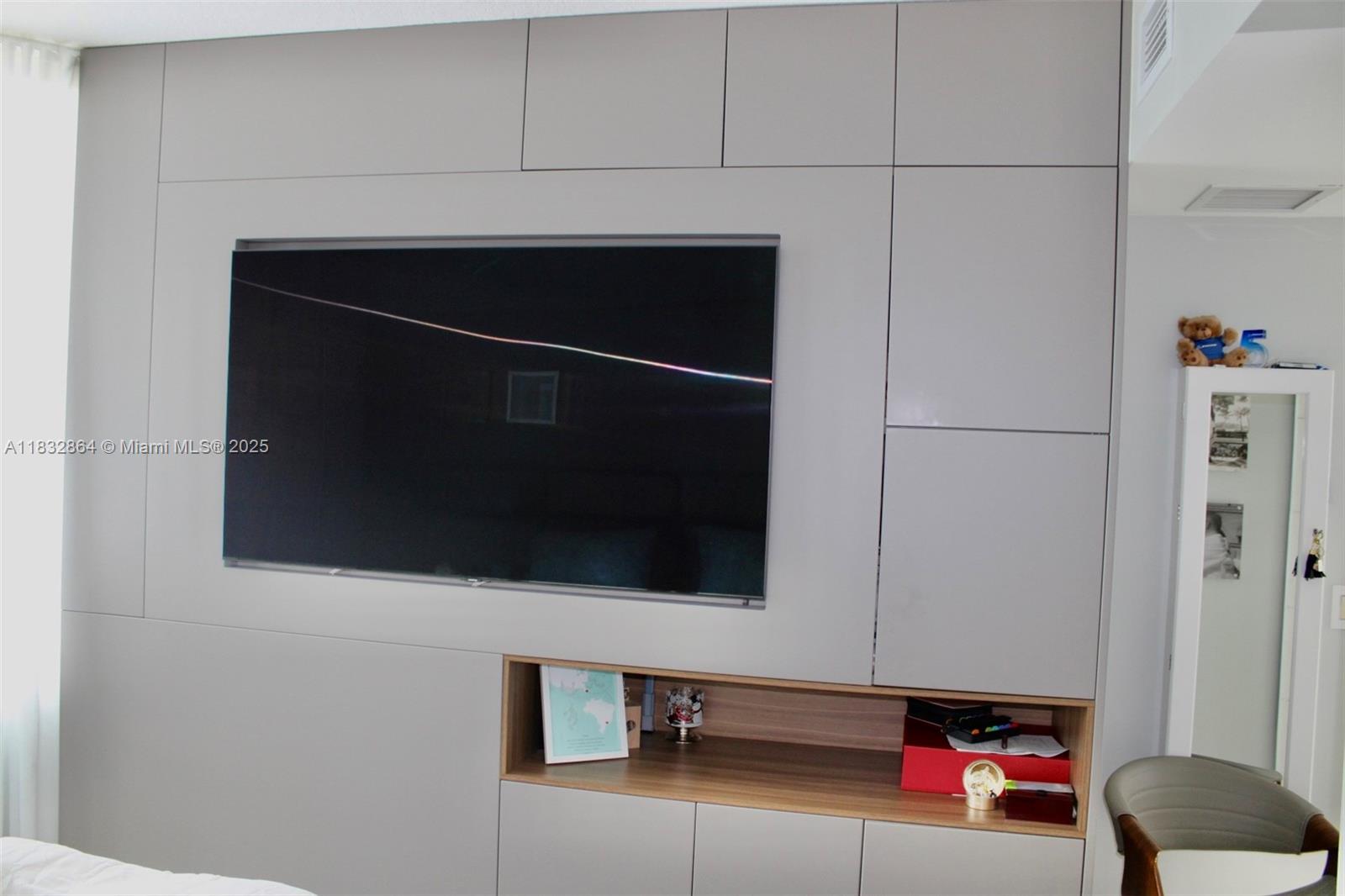 ONE MIAMI WEST CONDO - Residential Lease