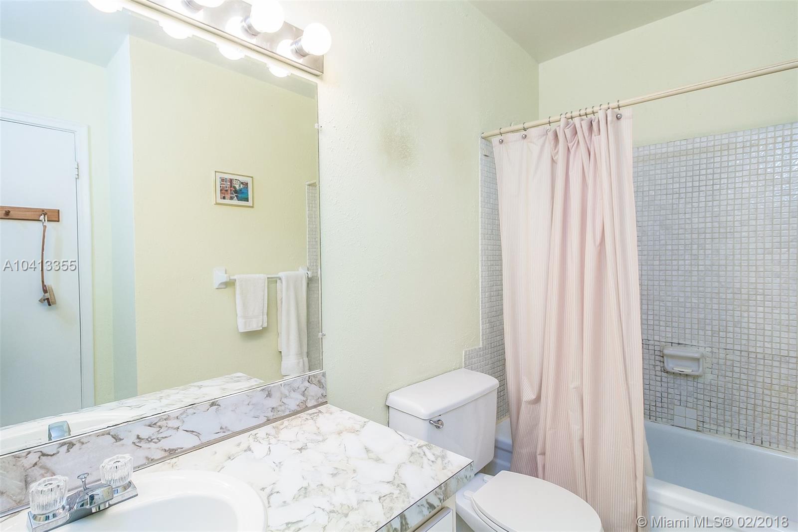 VENETIAN PALMS CONDO - Residential